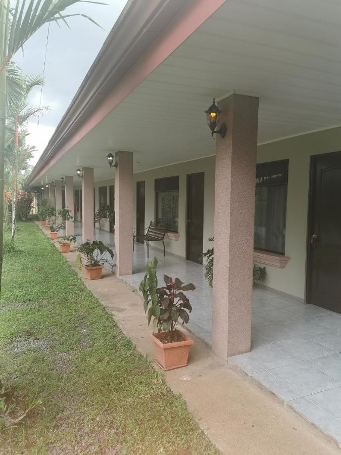 Hotel Vale's Chiles  Buitenkant foto