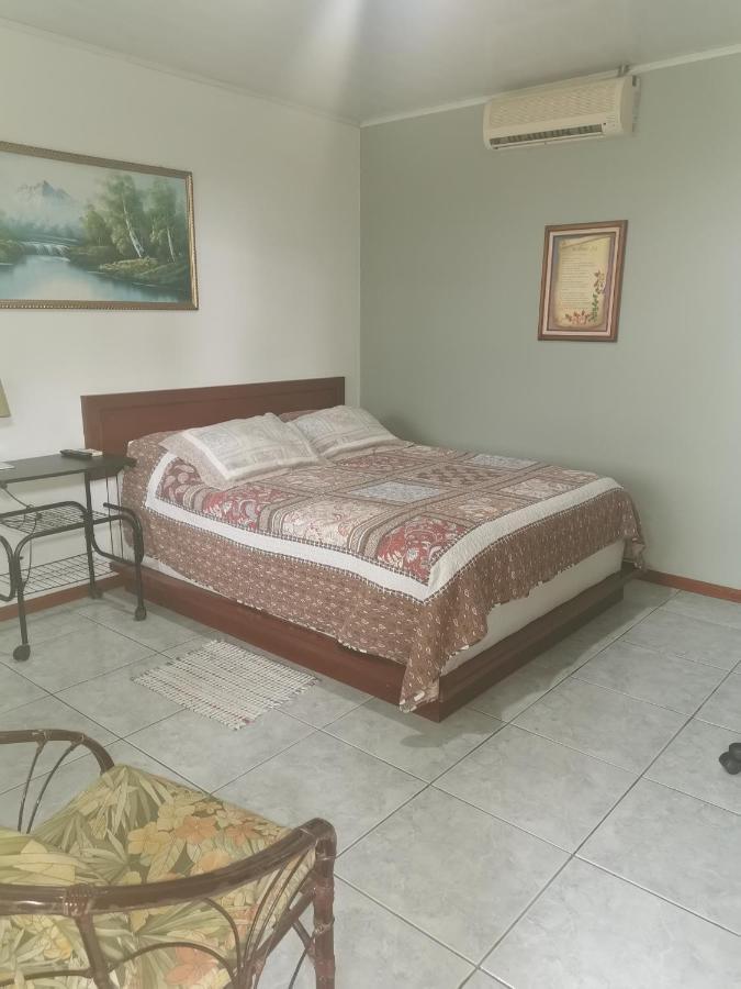 Hotel Vale's Chiles  Buitenkant foto