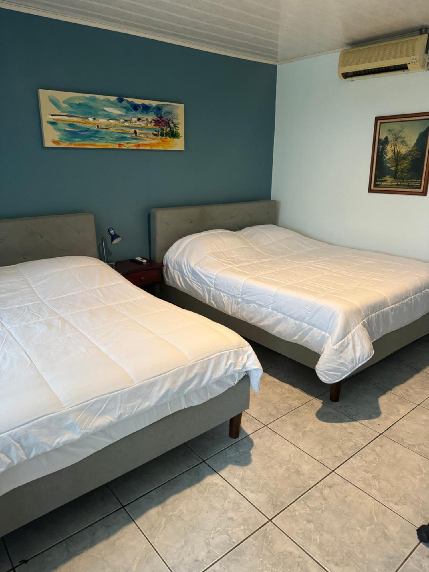 Hotel Vale's Chiles  Buitenkant foto